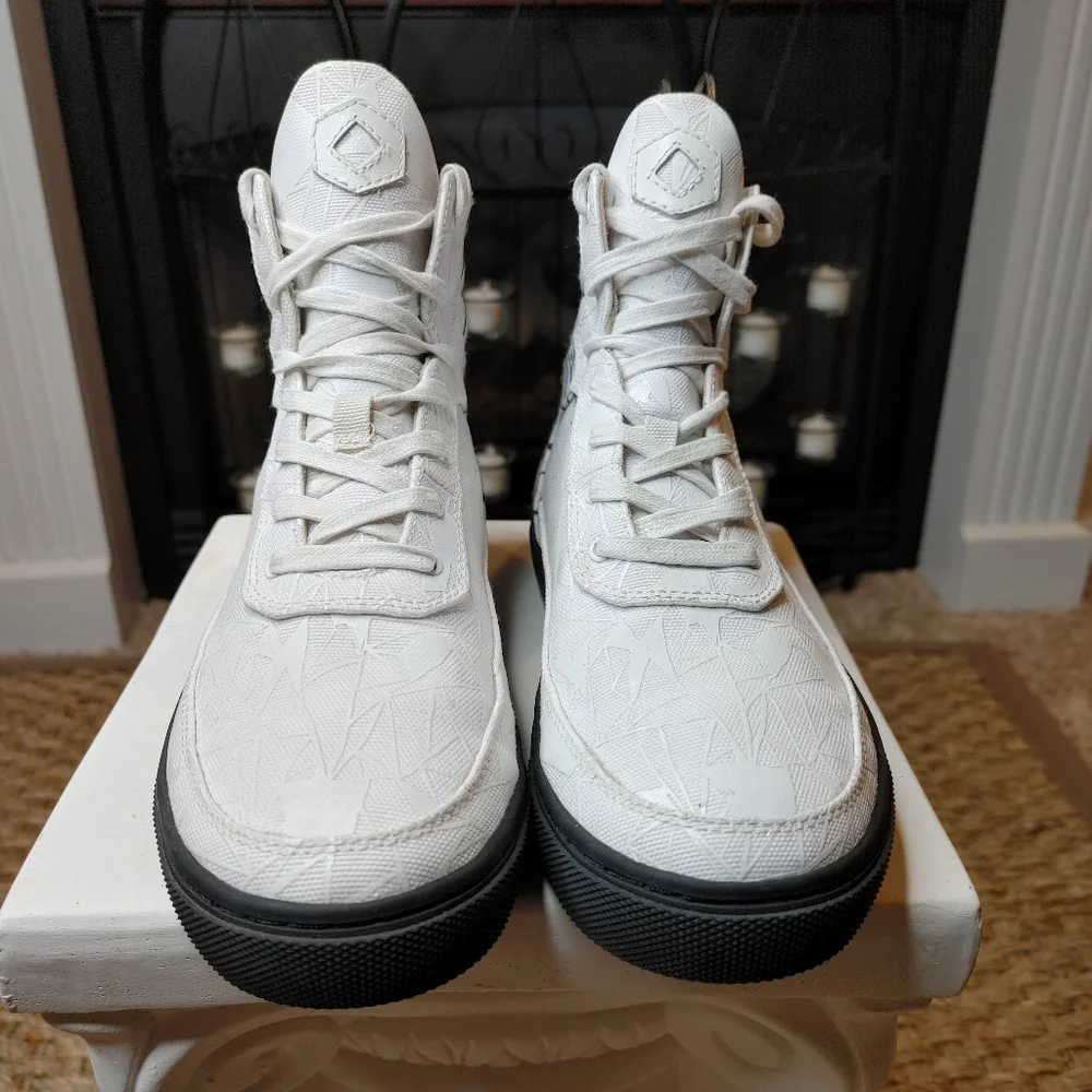 RARE! GLOW IN THE DARK, SIX HUNDRED FOUR PATRICK BRAVO  HI-TOP MEN 5, WOMEN 6.5 - Picture 7 of 16